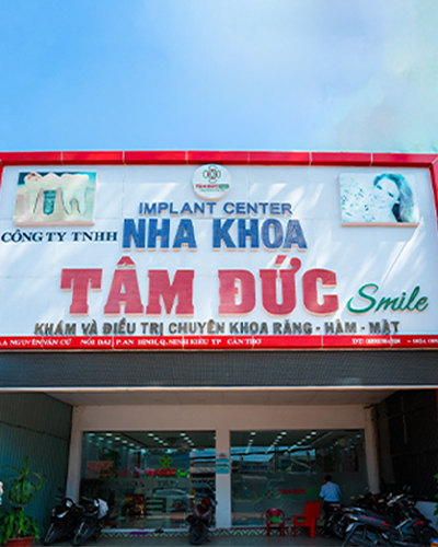 Branch on Nguyen Van Cu Street